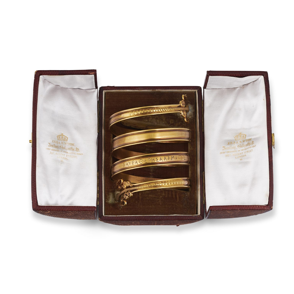 The Alma-Tadema Armlet in its Wyon box