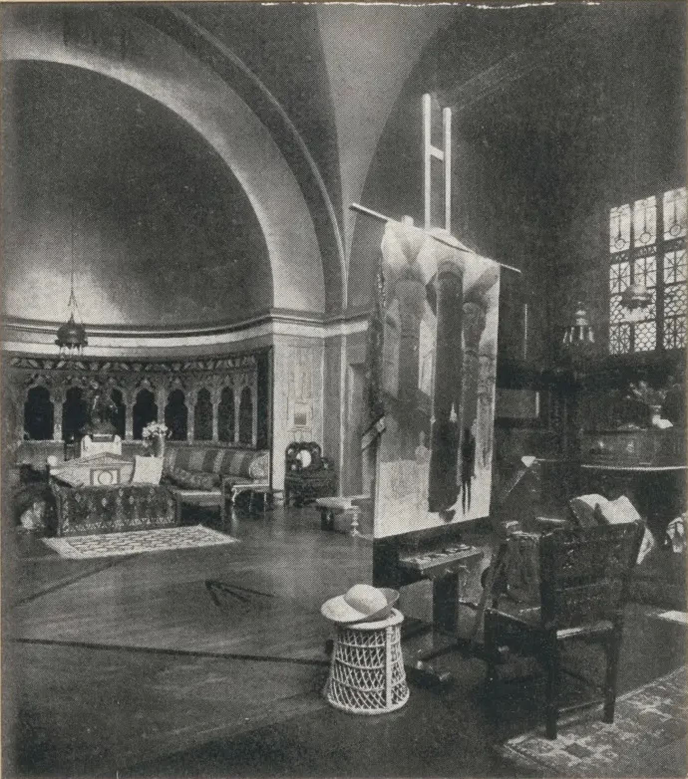 Alma-Tadema studio with aluminum dome and Byzantine apse, 1912 photograph